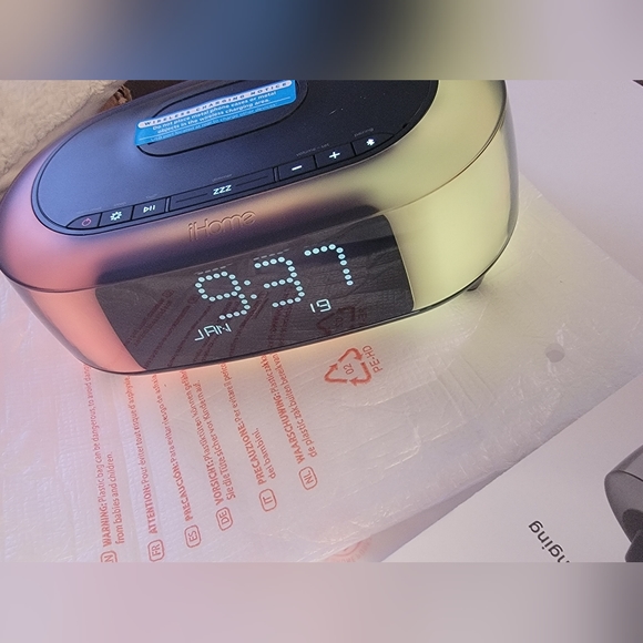 iHome Wireless Charging Bluetooth Color Changing Alarm Clock Speaker with USB - Picture 10 of 16